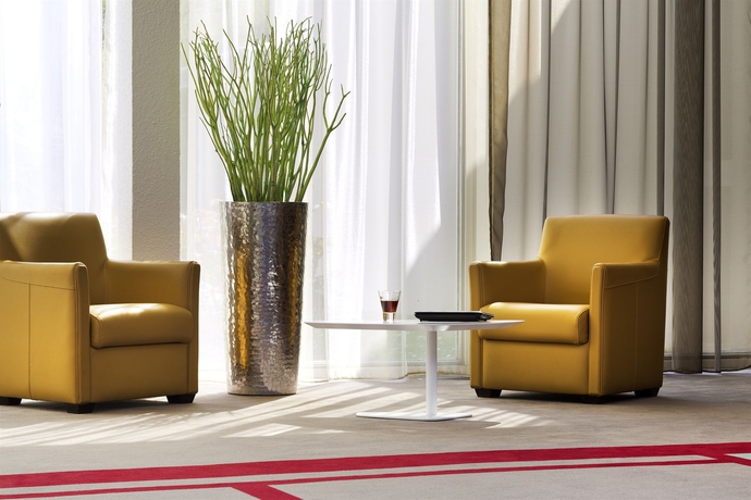 Imagen de los interiores del Hotel Mercure Paris Le Bourget. Foto 11