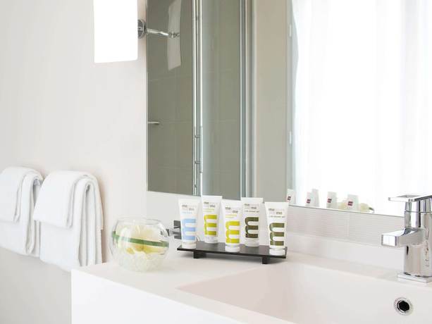 Imagen de la habitación del Hotel Mercure Paris Levallois Perret. Foto 14