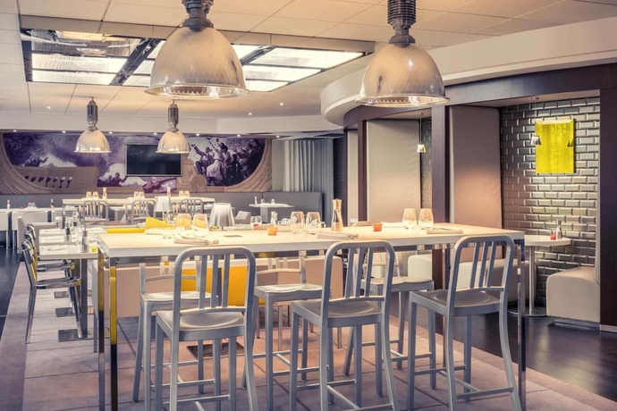 Imagen del bar/restaurante del Hotel Mercure Paris Massy Gare TGV. Foto 3
