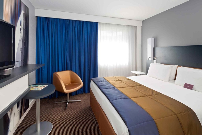 Imagen de la habitación del Hotel Mercure Paris Massy Gare TGV. Foto 10