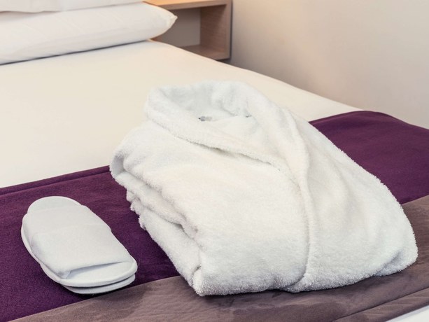 Imagen de la habitación del Hotel Mercure Paris Notre Dame Saint Germain Des Prés. Foto 13