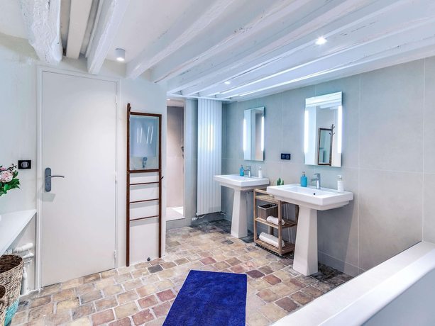 Imagen de la habitación del Hotel Mercure Paris Opera Grands Boulevards. Foto 16