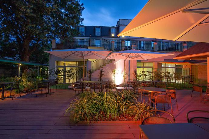 Imagen de los exteriores del Hotel Mercure Paris Ouest Saint Germain. Foto 9