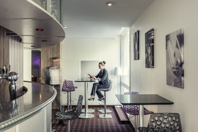 Imagen del bar/restaurante del Hotel Mercure Paris Porte D'orléans. Foto 4