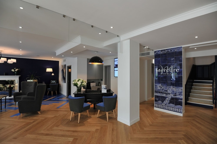 Imagen de los interiores del Hotel Mercure Paris Saint Cloud Hippodrome. Foto 11