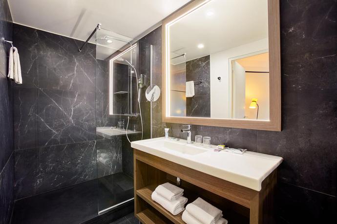 Imagen de la habitación del Hotel Mercure Paris Saint-ouen. Foto 5