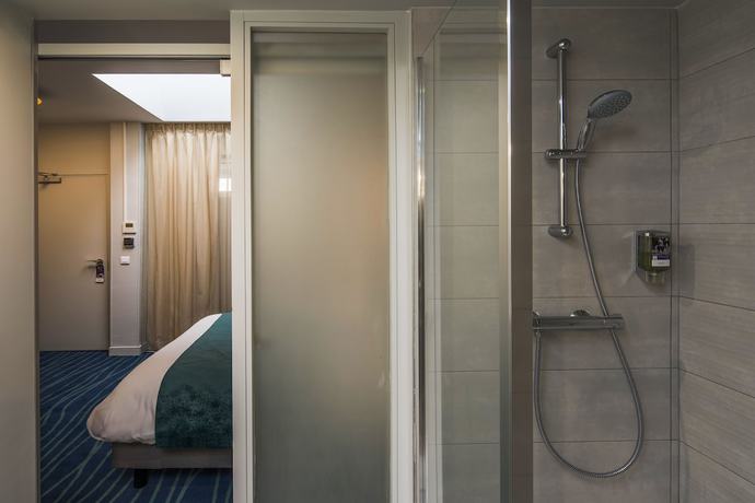 Imagen de la habitación del Hotel Mercure Paris Suresnes Longchamp. Foto 7