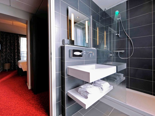Imagen de la habitación del Hotel Mercure Paris Tour Eiffel Pont Mirabeau. Foto 13
