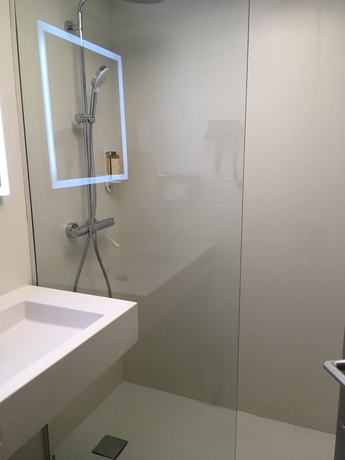 Imagen de la habitación del Hotel Mercure Perpignan Centre. Foto 14