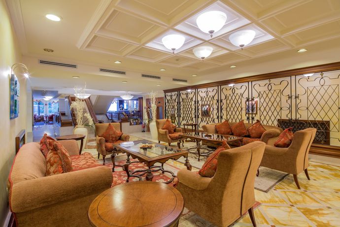 Imagen de los interiores del Hotel Mercure Petriolo Siena Terme Spa. Foto 19