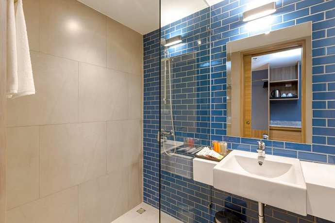 Imagen de la habitación del Hotel Mercure Phuket Patong Journeyhub. Foto 2