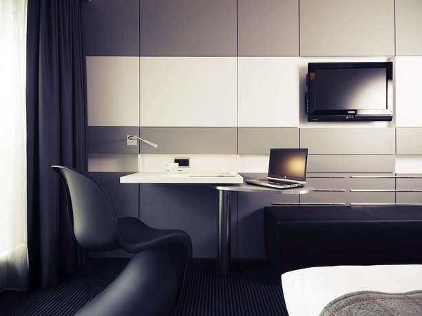 Imagen de la habitación del Hotel Mercure Plaza Biel. Foto 2