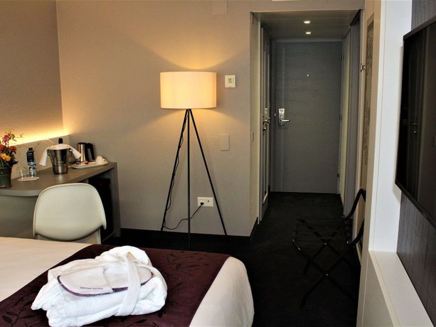 Imagen de la habitación del Hotel Mercure Plaza Biel. Foto 5