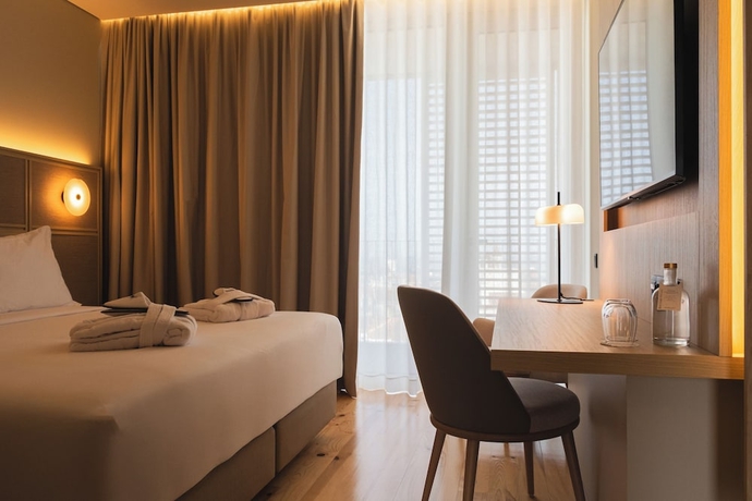 Imagen de la habitación del Hotel Mercure Ponta Delgada Azores. Foto 9
