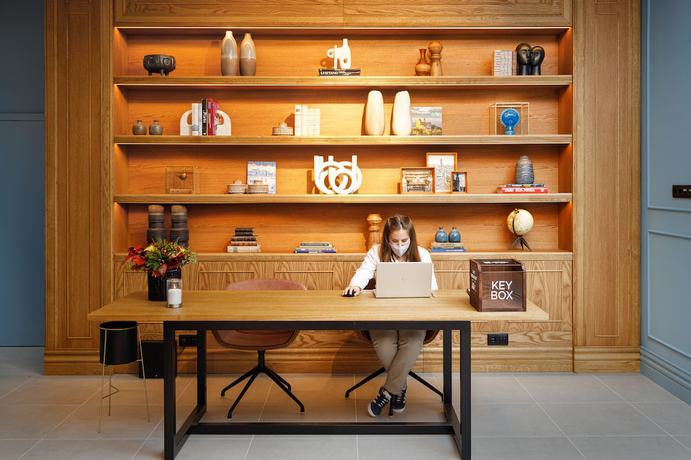 Imagen de los interiores del Hotel Mercure Porto Centro Aliados. Foto 19