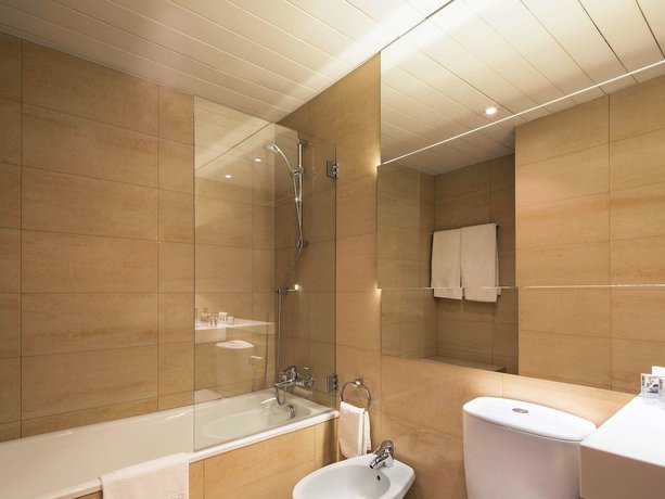 Imagen de la habitación del Hotel Mercure Porto Centro Santa Catarina. Foto 11