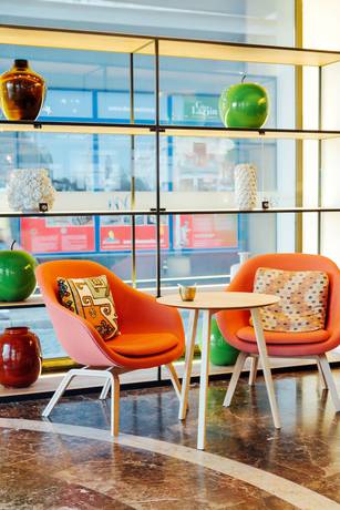 Imagen de los interiores del Hotel Mercure Porto Centro Santa Catarina. Foto 19