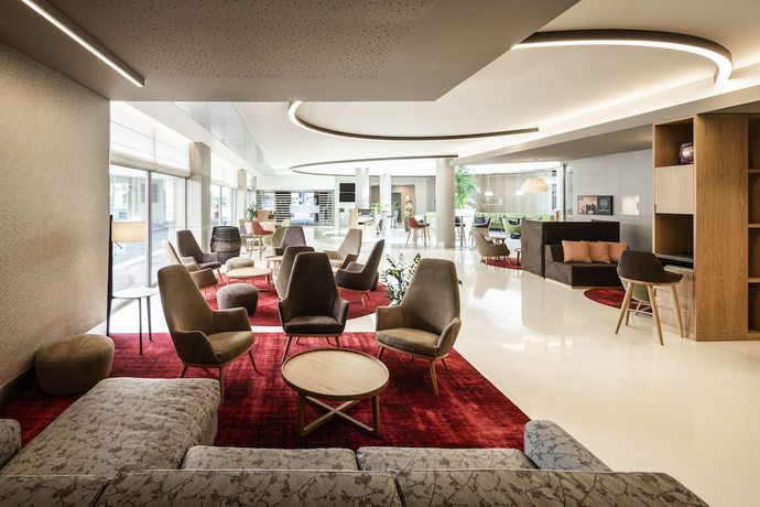 Imagen de los interiores del Hotel Mercure Porto Gaia. Foto 20