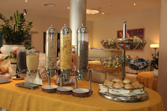 Imagen del bar/restaurante del Hotel Mercure President Lecce. Foto 8