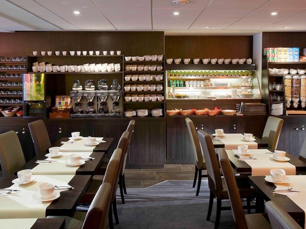 Imagen del bar/restaurante del Hotel Mercure Quimper Centre. Foto 2