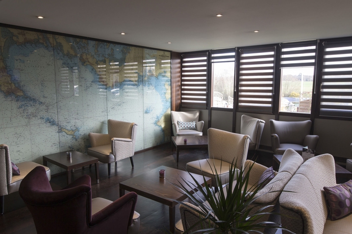 Imagen de los interiores del Hotel Mercure Rennes Cesson. Foto 12