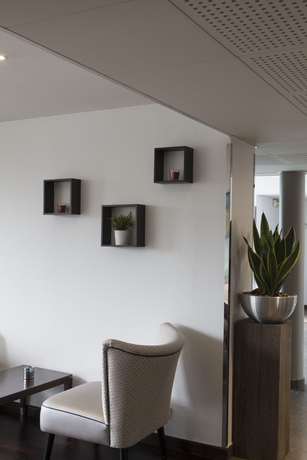 Imagen de los interiores del Hotel Mercure Rennes Cesson. Foto 13