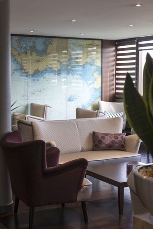 Imagen de los interiores del Hotel Mercure Rennes Cesson. Foto 14