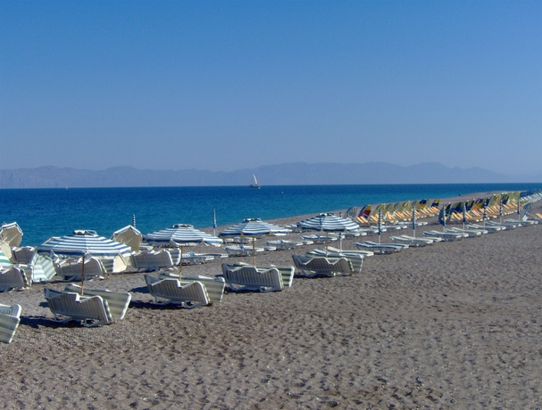 Imagen de los exteriores del Hotel Mercure Rhodes Alexia and Spa. Foto 10