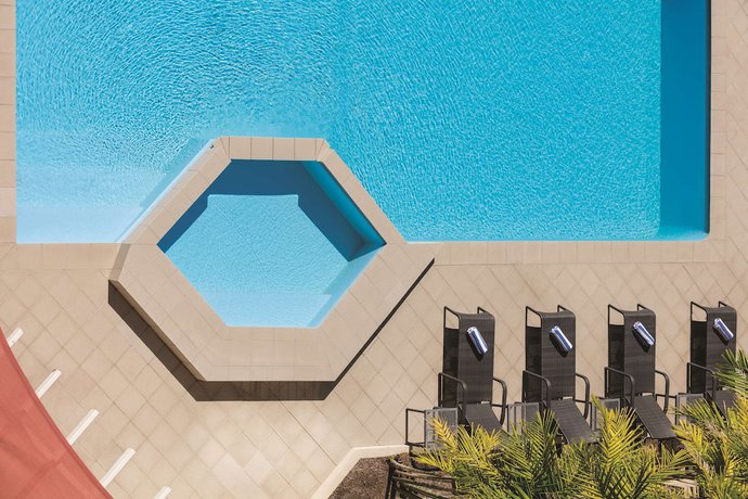 Imagen de la piscina del Hotel Mercure Rockhampton. Foto 17