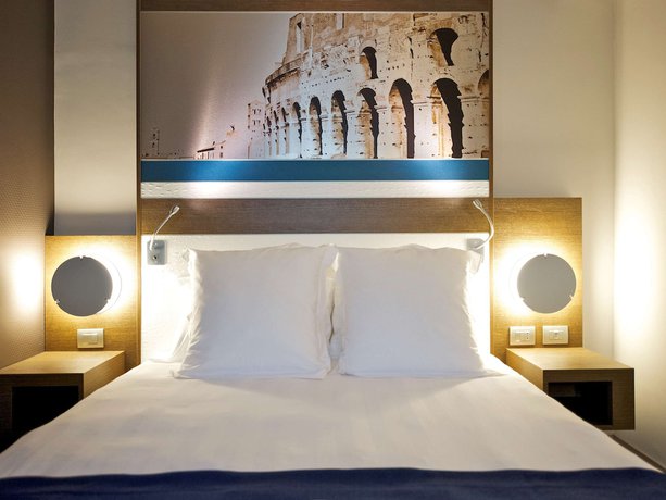 Imagen de la habitación del Hotel Mercure Roma Centro Colosseo. Foto 2