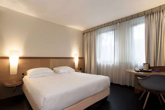 Imagen de la habitación del Hotel Mercure Roma Oeste. Foto 7