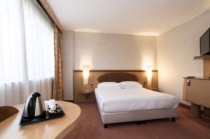 Imagen de la habitación del Hotel Mercure Roma Oeste. Foto 12