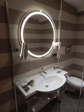 Imagen de la habitación del Hotel Mercure Rome Leonardo Da Vinci Airport. Foto 11