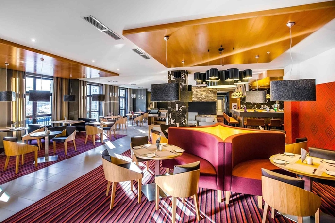 Imagen del bar/restaurante del Hotel Mercure Rosa Khutor. Foto 6