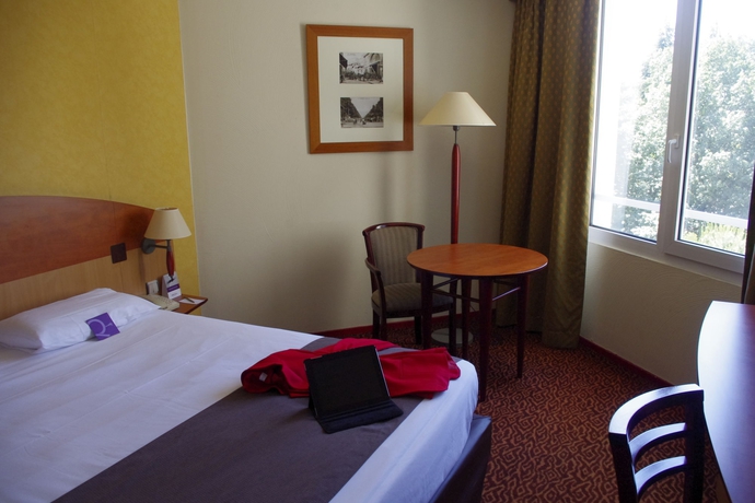 Imagen de la habitación del Hotel Mercure Saint Etienne Parc de l'Europe. Foto 3