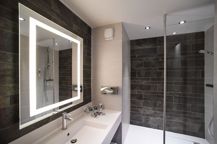 Imagen de la habitación del Hotel Mercure Saint Lo Centre. Foto 18