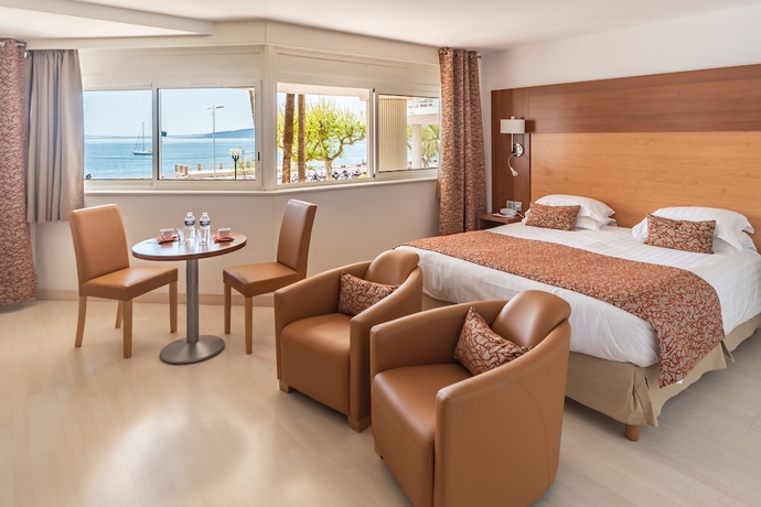 Imagen de la habitación del Hotel Mercure Saint Raphael Centre Plage. Foto 3