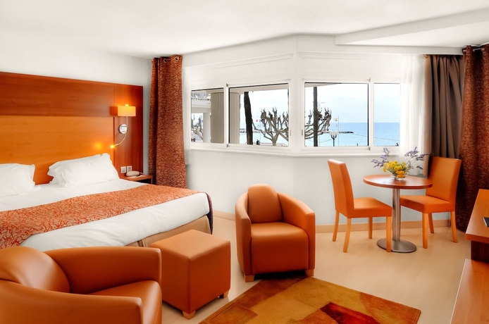 Imagen de la habitación del Hotel Mercure Saint Raphael Centre Plage. Foto 4