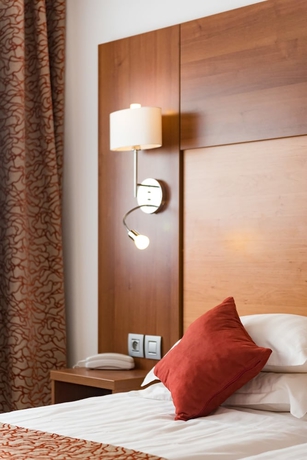 Imagen de la habitación del Hotel Mercure Saint Raphael Centre Plage. Foto 6