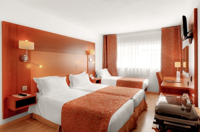 Imagen de la habitación del Hotel Mercure Saint Raphael Centre Plage. Foto 7