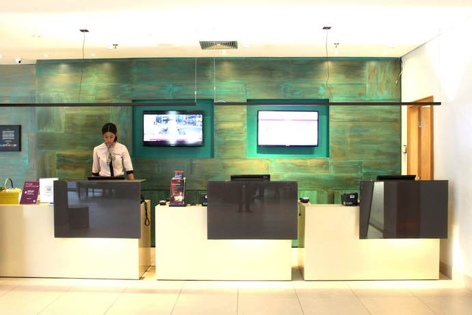 Imagen de los interiores del Hotel Mercure Salvador Rio Vermelho. Foto 19