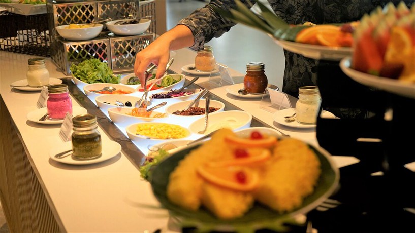 Imagen del bar/restaurante del Hotel Mercure Samarinda. Foto 2