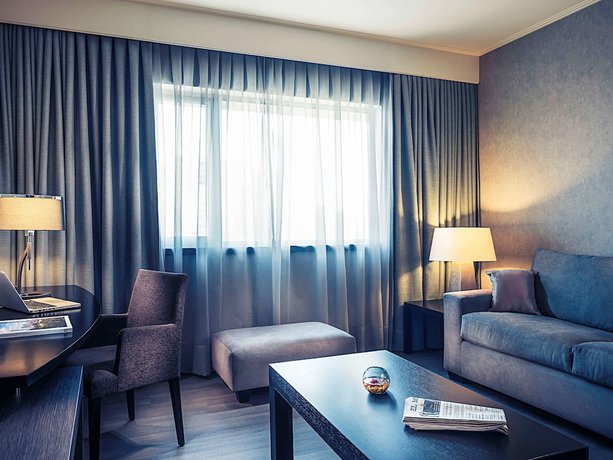 Imagen de la habitación del Hotel Mercure Santiago Centro. Foto 11