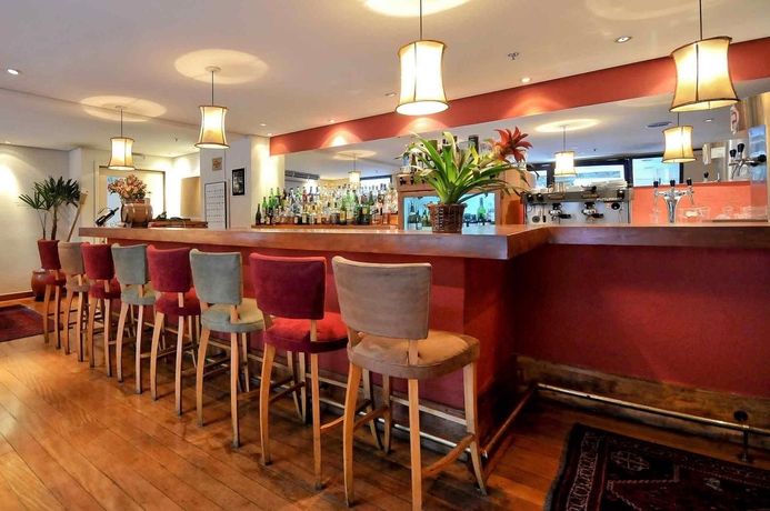 Imagen del bar/restaurante del Hotel Mercure Sao Paulo Moema Times Square. Foto 5