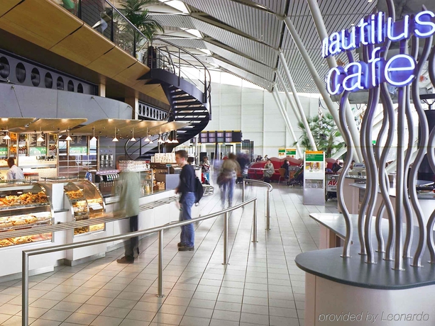 Imagen del bar/restaurante del Hotel Mercure Schiphol Terminal. Foto 9