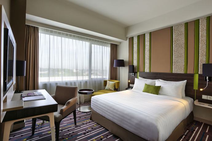 Imagen de la habitación del Hotel Mercure Serpong Alam Sutera. Foto 9