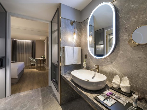 Imagen de la habitación del Hotel Mercure Shanghai Global Harbour. Foto 5