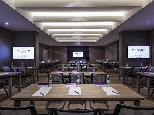 Imagen de los interiores del Hotel Mercure Shanghai Jiuting. Foto 18