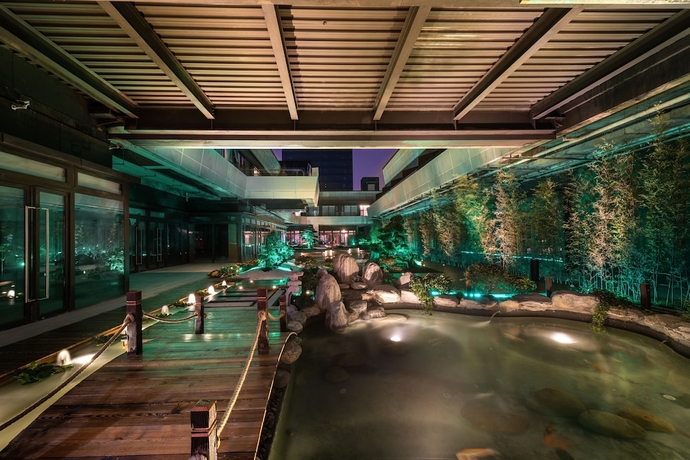 Imagen de la piscina del Hotel Mercure Shanghai Necc. Foto 19