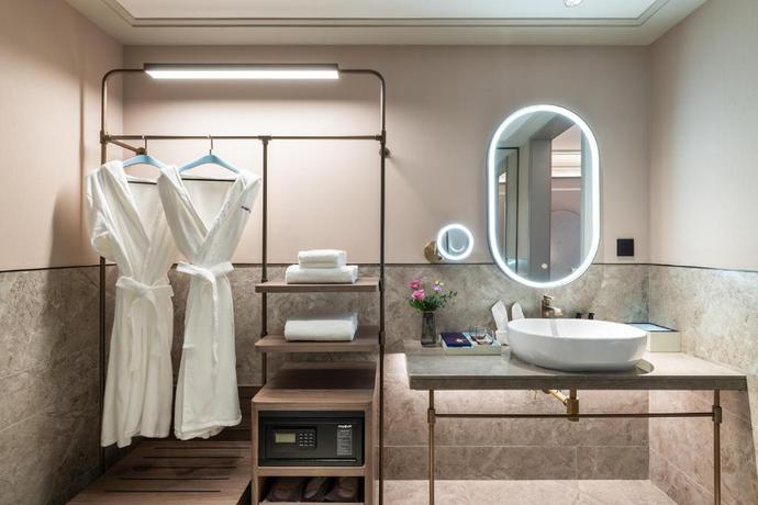 Imagen de la habitación del Hotel Mercure Shanghai Qiantan. Foto 6